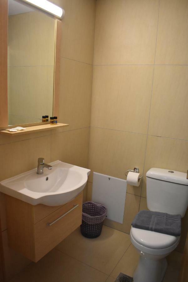 Ritsa 2* Kamena Vourla